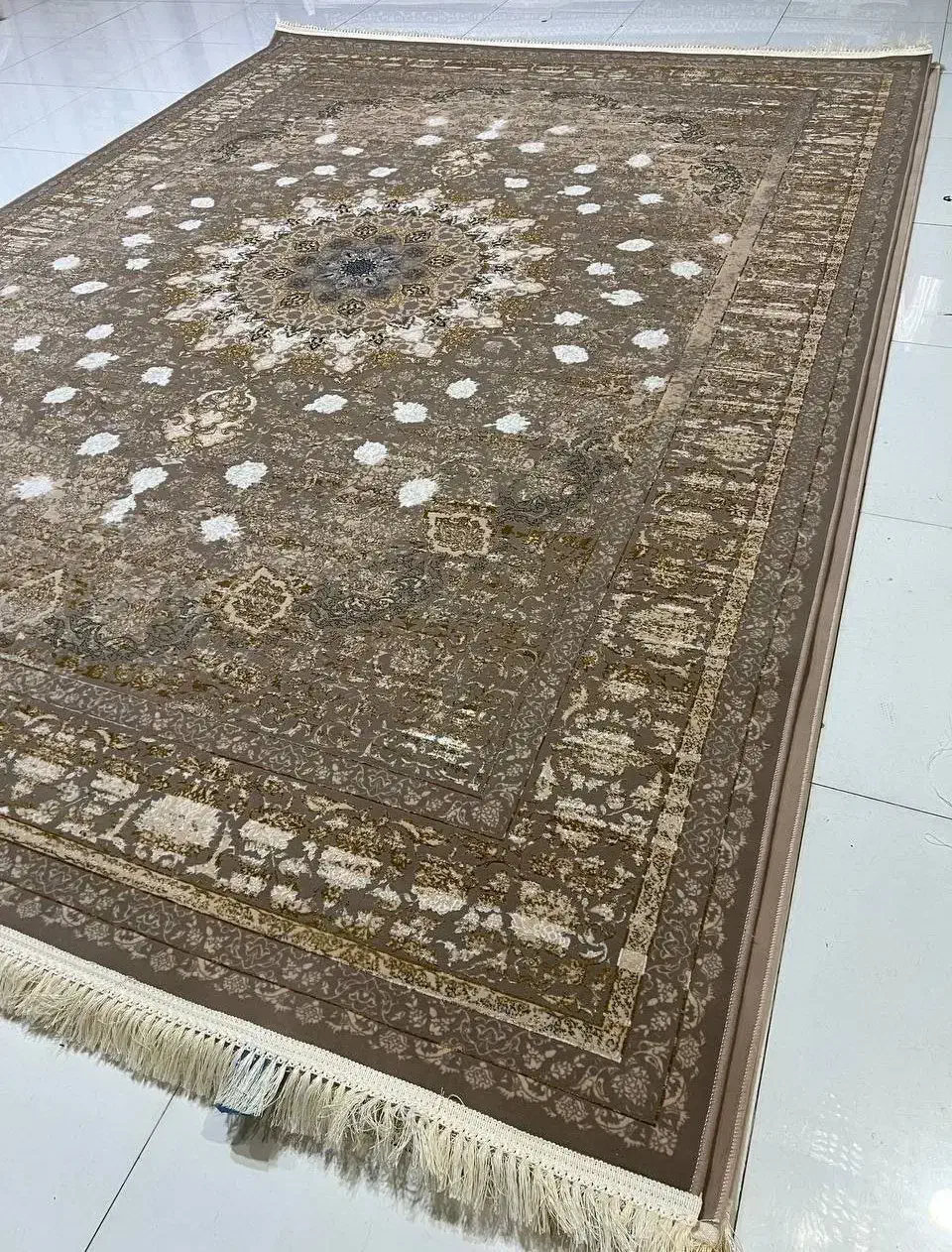 گالری آنلاین  فروش فرش 9 متری فقط 16 تومن|فرش|ابهر, |دیوار