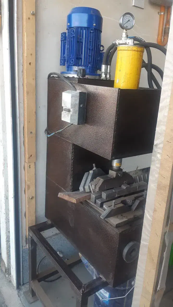 دستگاه پرس هیدرولیک دستی|ماشین‌آلات صنعتی|مشهد, خین عرب|دیوار