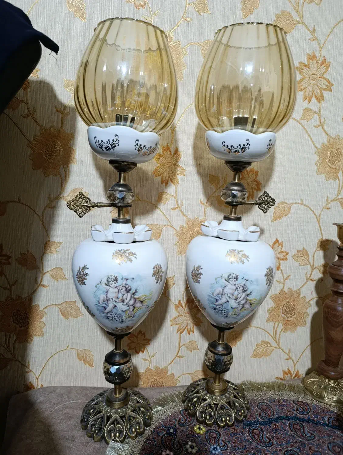 شمعدانی پایه برنز طرح فرشته|لوستر و چراغ آویز|تبریز, |دیوار