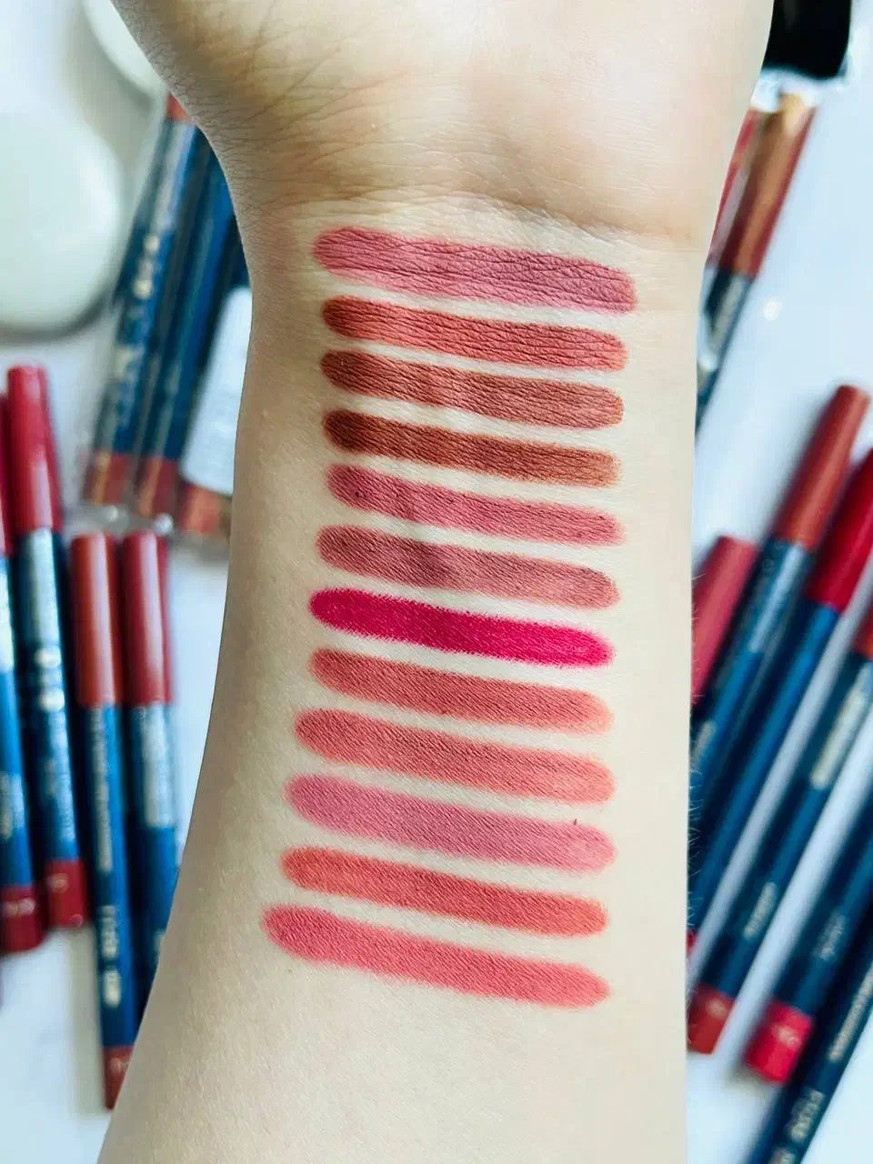 فروش لوازم آرایشی و بهداشتی|آرایشی، بهداشتی، درمانی|تهران, امام خمینی|دیوار