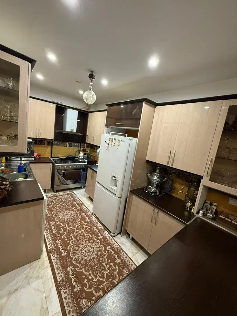 فروش واحد ۹۵ متر زیر قیمت منطقه کرج/اکومال/واریان|فروش آپارتمان|کرج, شهرک بنفشه|دیوار