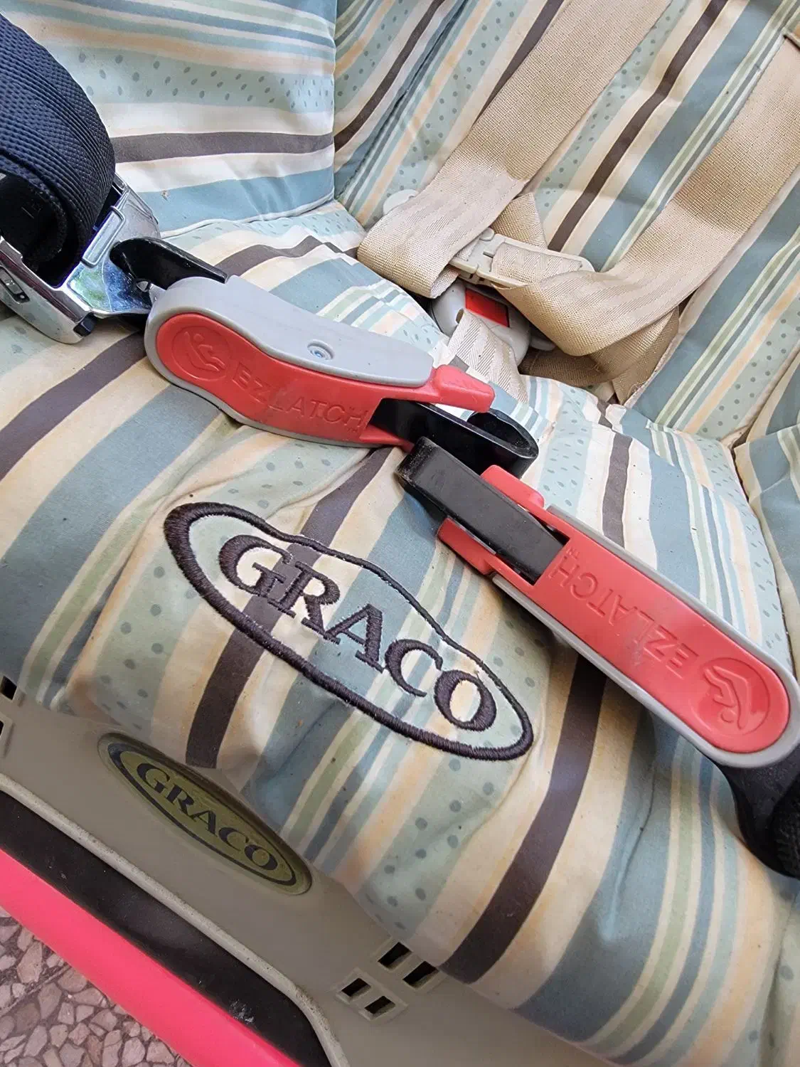 صندلی کودک|کالسکه و لوازم جانبی|ساری, |دیوار