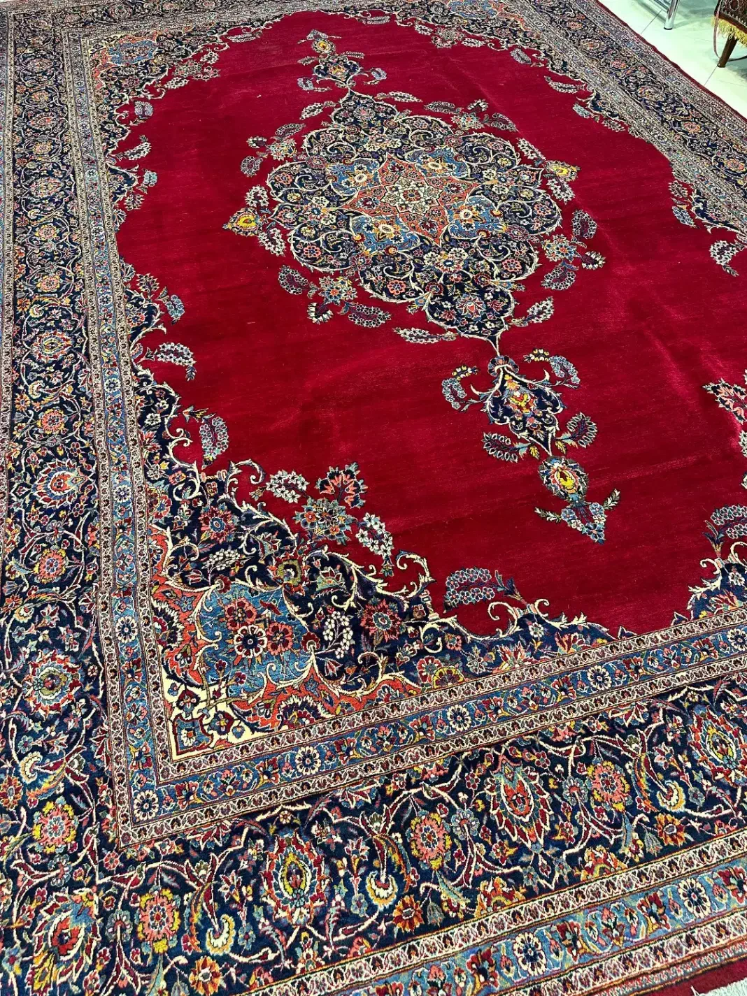 فرش دستبافت 19متری کهنه ذات کاشان زمینه لاکی|فرش|مشهد, فلسطین|دیوار