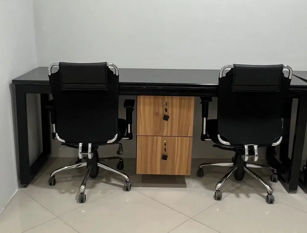 میز|مبلمان اداری|بندرعباس, |دیوار