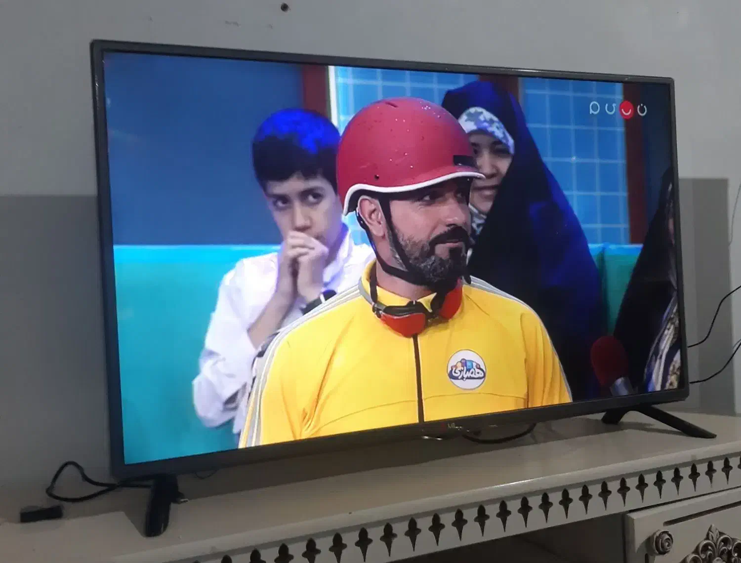 ال ای دی۴۳اینچ ال جی اصل|تلویزیون و پروژکتور|کوهدشت, |دیوار