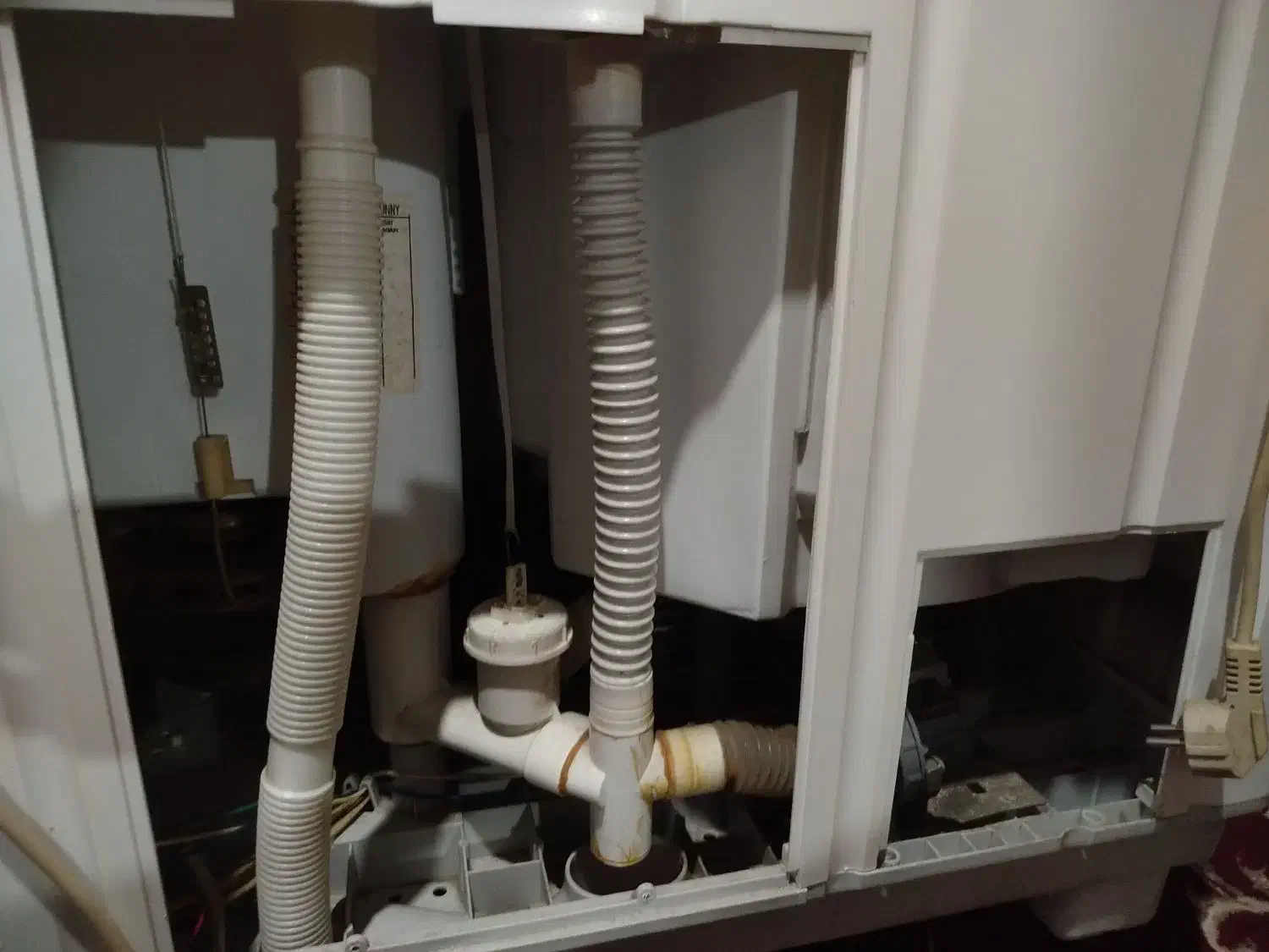 سالم سالم|ماشین لباسشویی و خشک‌کن لباس|خرم‌آباد (تنکابن), |دیوار