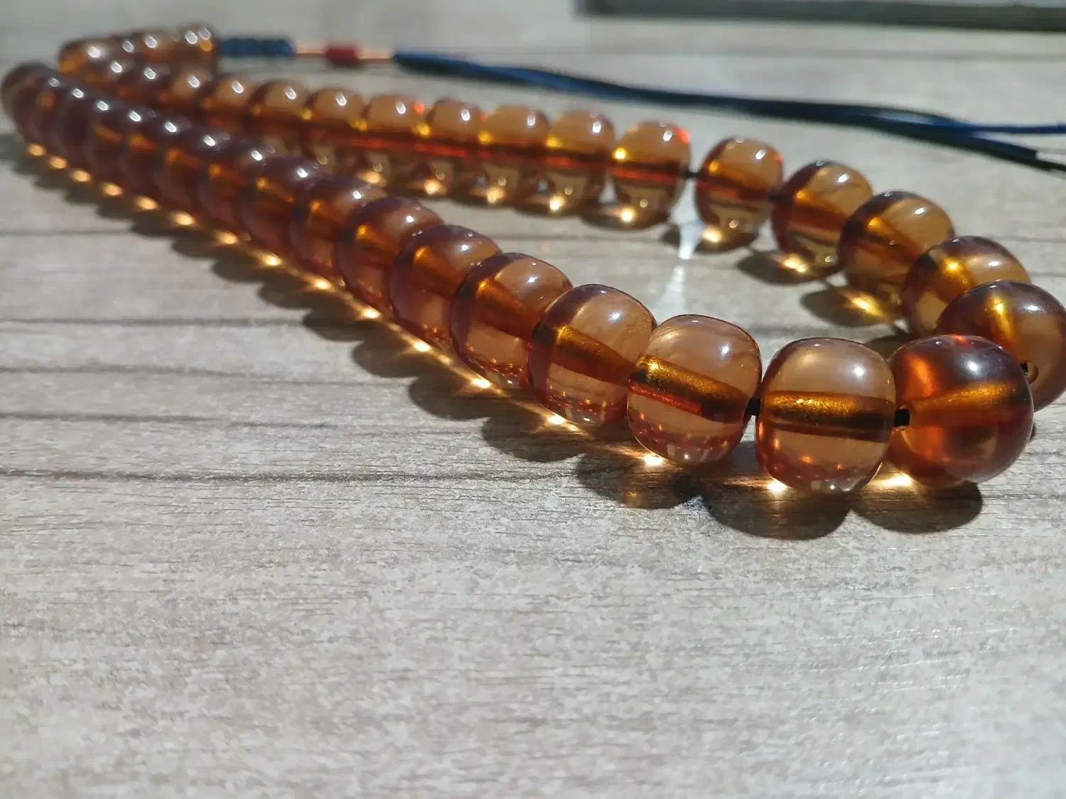 تسبیح|کلکسیون اشیاء عتیقه|صحنه, |دیوار