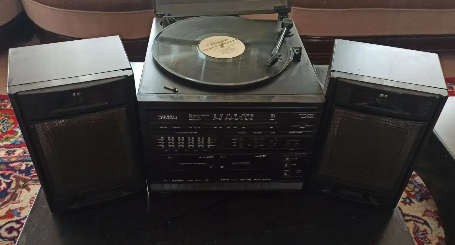 دستگاه سه کاره رادیو پخش دوکاسته وگرامافون|کلکسیون اشیاء عتیقه|اردبیل, |دیوار