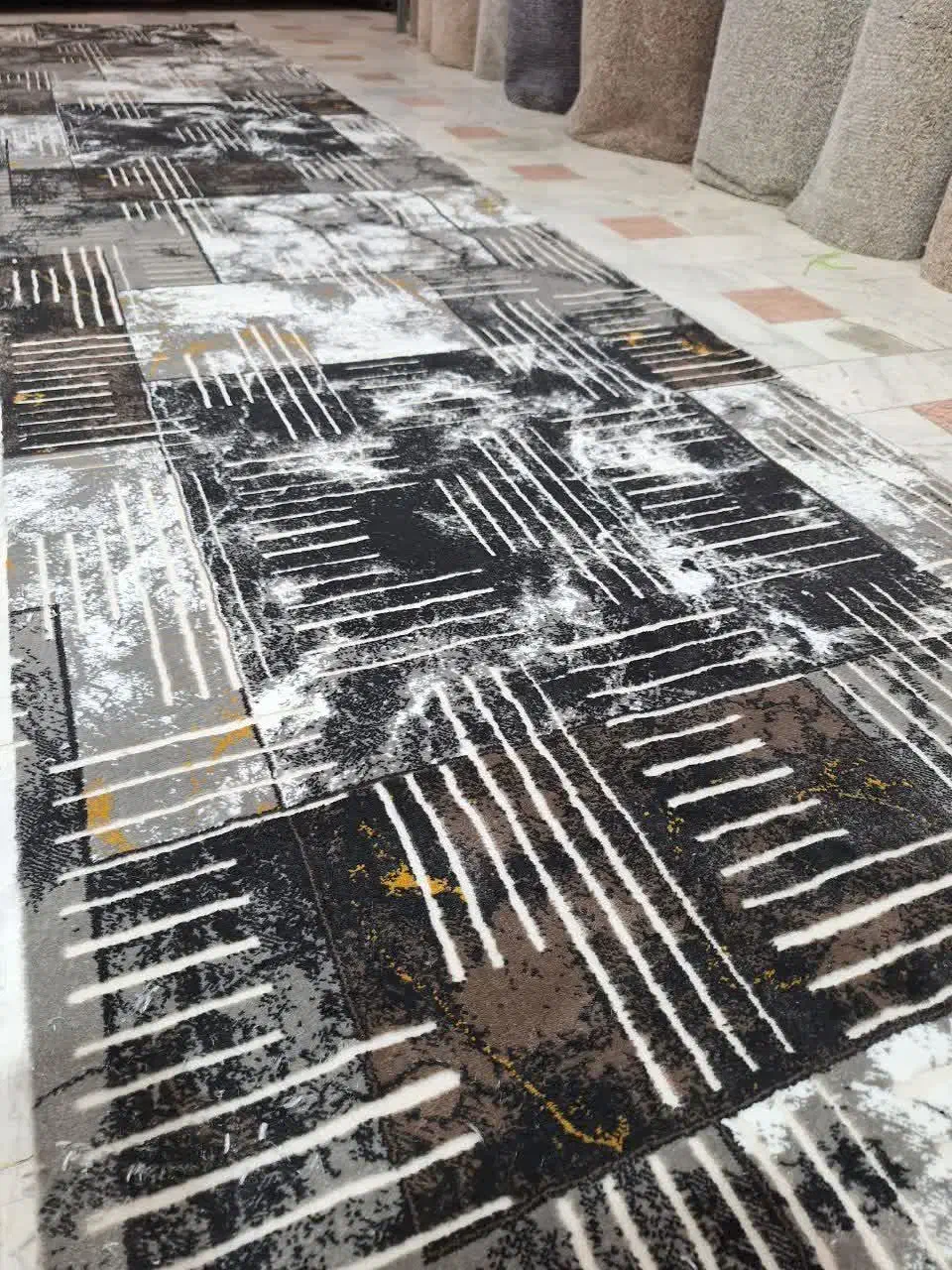 گلیم فرش کناره فرش تراکم بالامدل فانتزی وینتیج۳۹۳۶|گلیم، جاجیم، گبه|قم, نیروگاه|دیوار