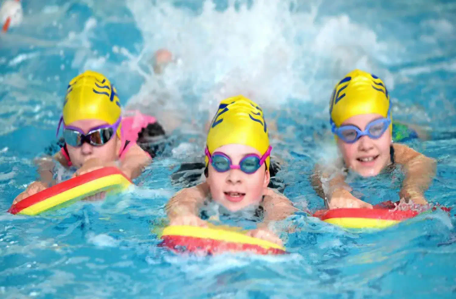 آموزش تخصصی شنا بانوان*تضمینی*|خدمات آموزشی|بجنورد, |دیوار