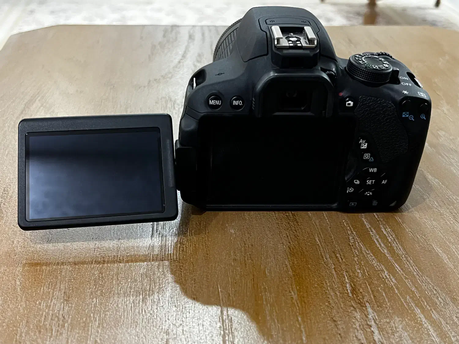 دوربین Canon 700D|دوربین عکاسی و فیلم‌برداری|ری, صفاییه (چشمه علی)|دیوار