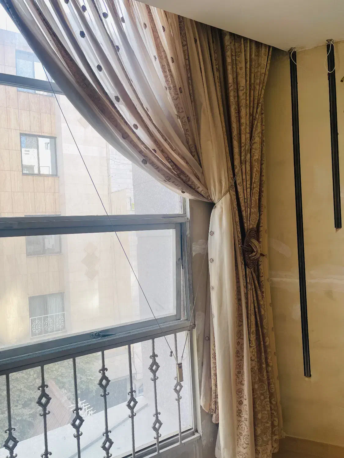 پرده اتاق خواب پارچه و دستک وارداتی|پرده، رانر، رومیزی|مشهد, سناباد|دیوار