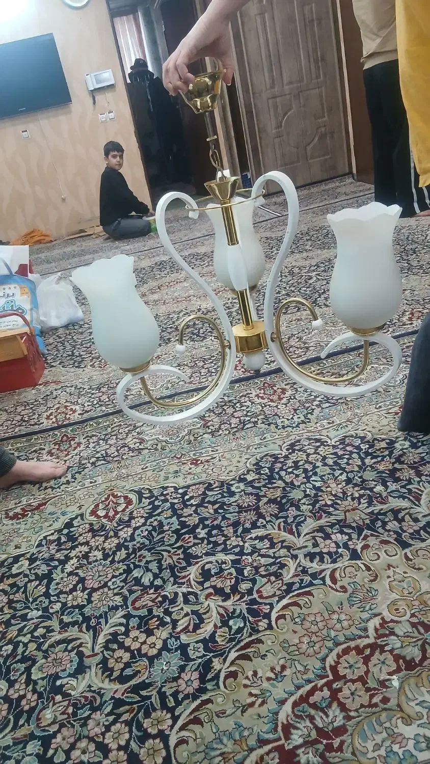 لوستر سفید ۳ شعله|لوستر و چراغ آویز|همدان, |دیوار