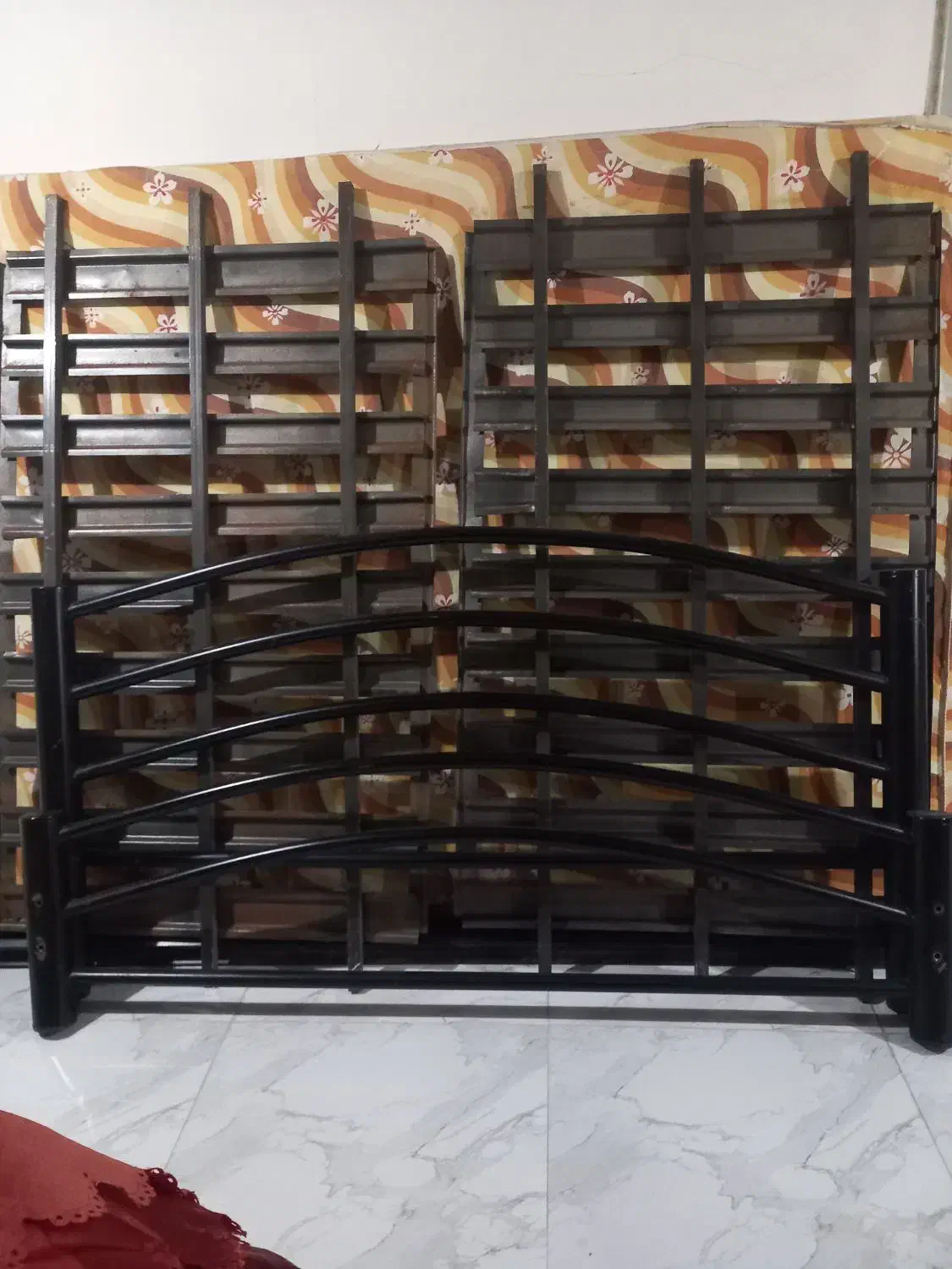 تخت دونفره فلزی درحد نو|تخت و سرویس خواب|تنکابن, |دیوار