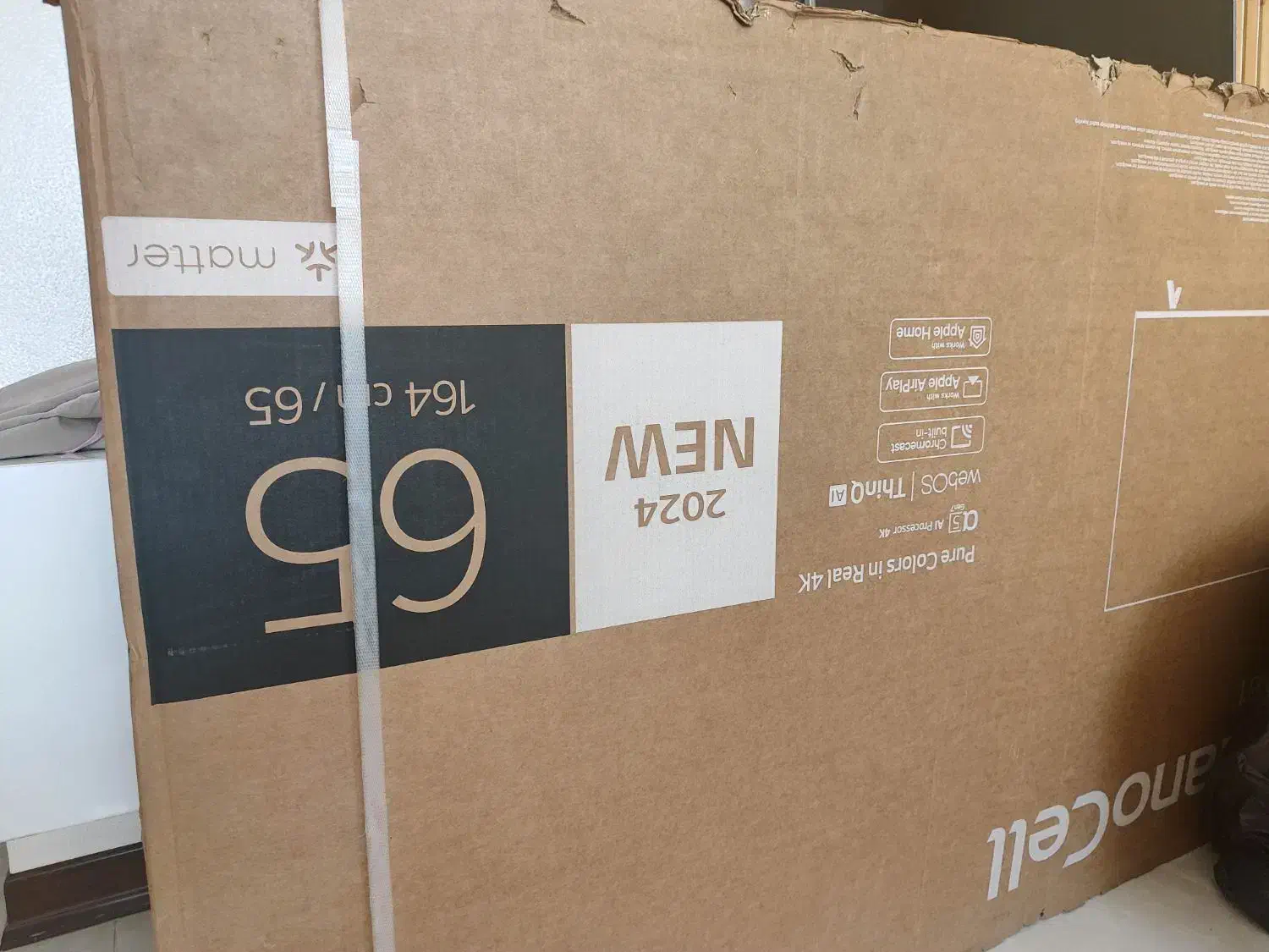 کارتن تلویزیون ال جی 65 اینچ|ابزارآلات|شاهین‌شهر, شهرک گلدیس|دیوار