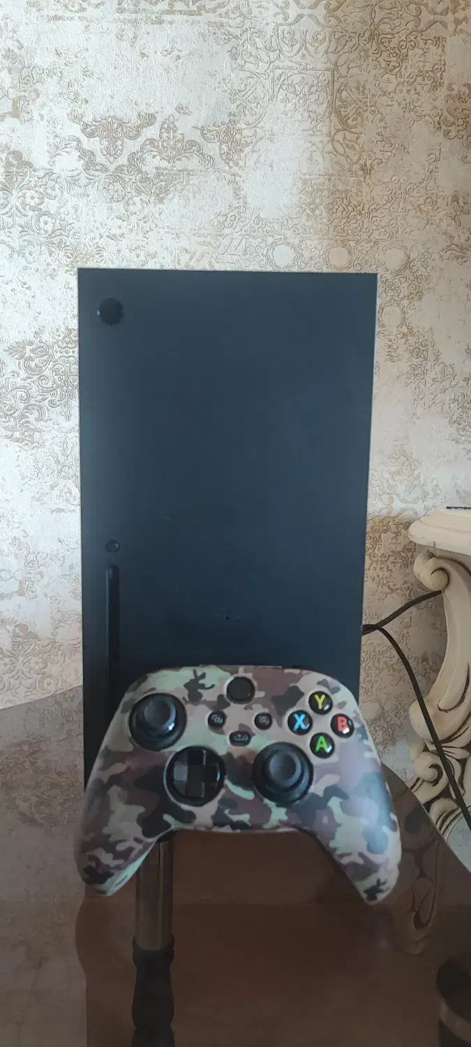 ایکس باکس سری x در حد نو|کنسول، بازی ویدئویی و آنلاین|زنجان, |دیوار