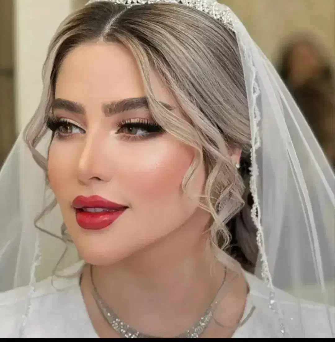 میکاپ وشنیون|خدمات آرایشگری و زیبایی|خرم‌آباد, |دیوار