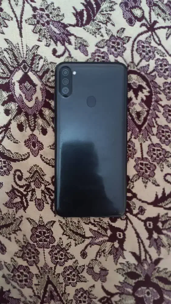 گوشی a۱۱|موبایل|کرج, کوی کارمندان شمالی|دیوار