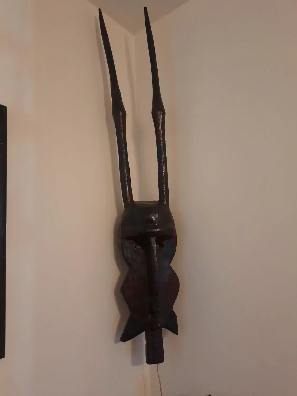 مجسمه آفریقایی چوب گردو|کلکسیون اشیاء عتیقه|پردیس, فاز ۱۱|دیوار