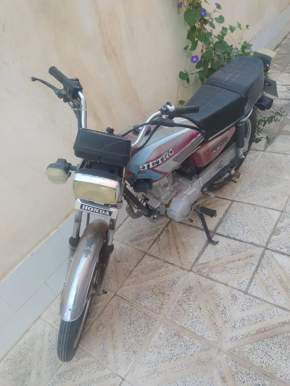 موتورسیکلت|موتورسیکلت|سمیرم, |دیوار