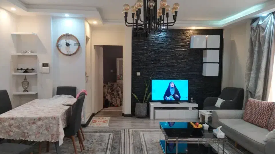 ۹۰ متر با پارکینگ (میدان۵۴ )