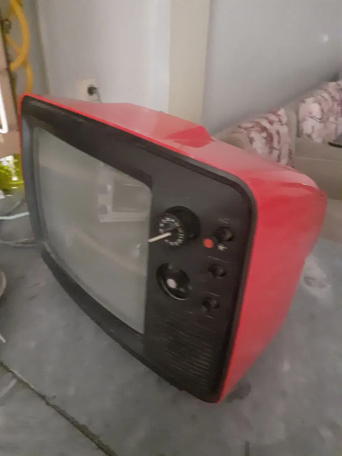 تلوزیون قدیمی مخصوص دکور|تلویزیون و پروژکتور|تهران, شهرک بعثت|دیوار