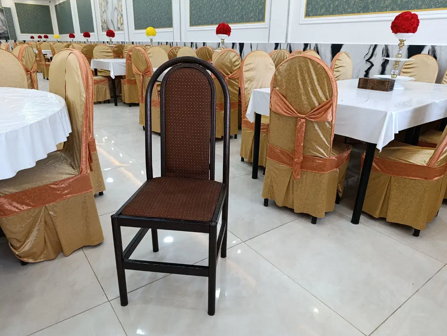 صندلی فلزی بادوام|کافی‌شاپ و رستوران|اقبالیه, |دیوار