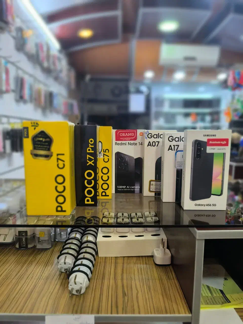 فروش انواع مدل گوشی با پایین ترین قیمت|موبایل|شیراز, زند|دیوار