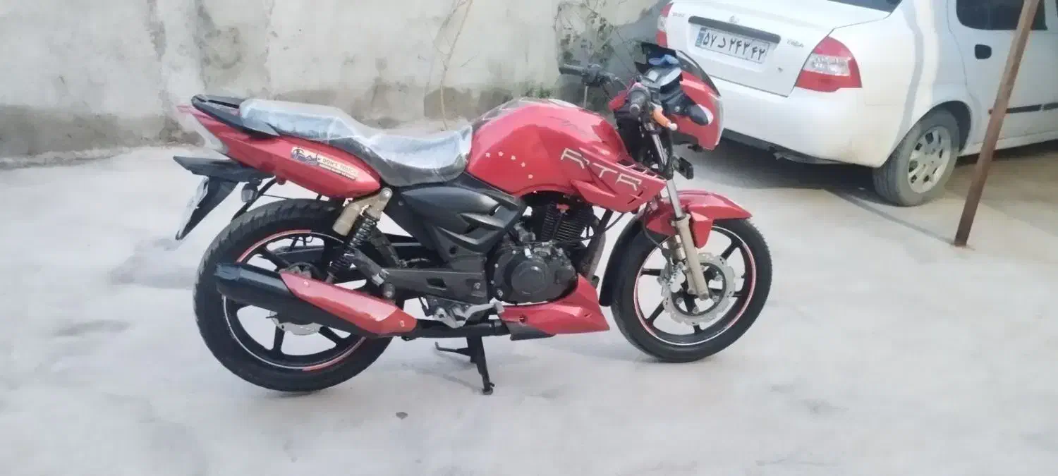 آپاچی ۱۸۰|موتورسیکلت|سرخس, |دیوار