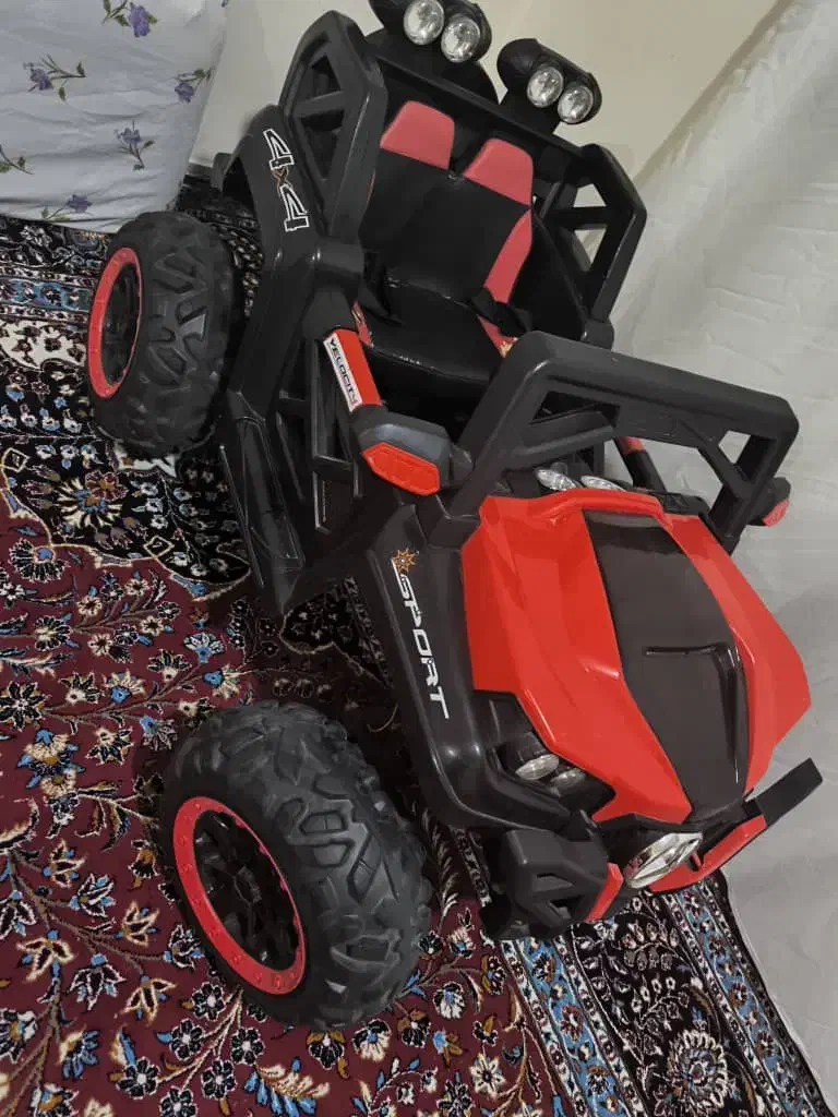 ماشین شارژی چهار موتورە|اسباببازی بچه|مریوان, |دیوار