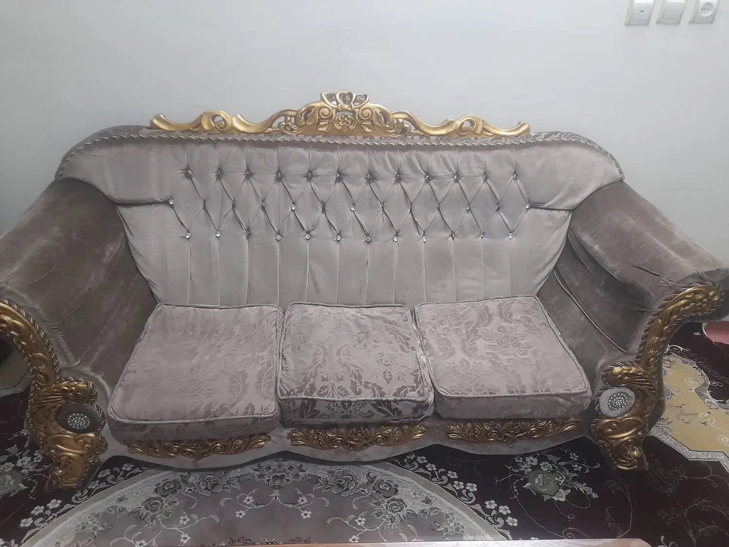 مبل هفت نفره|مبلمان خانگی و میز عسلی|چهارباغ, |دیوار