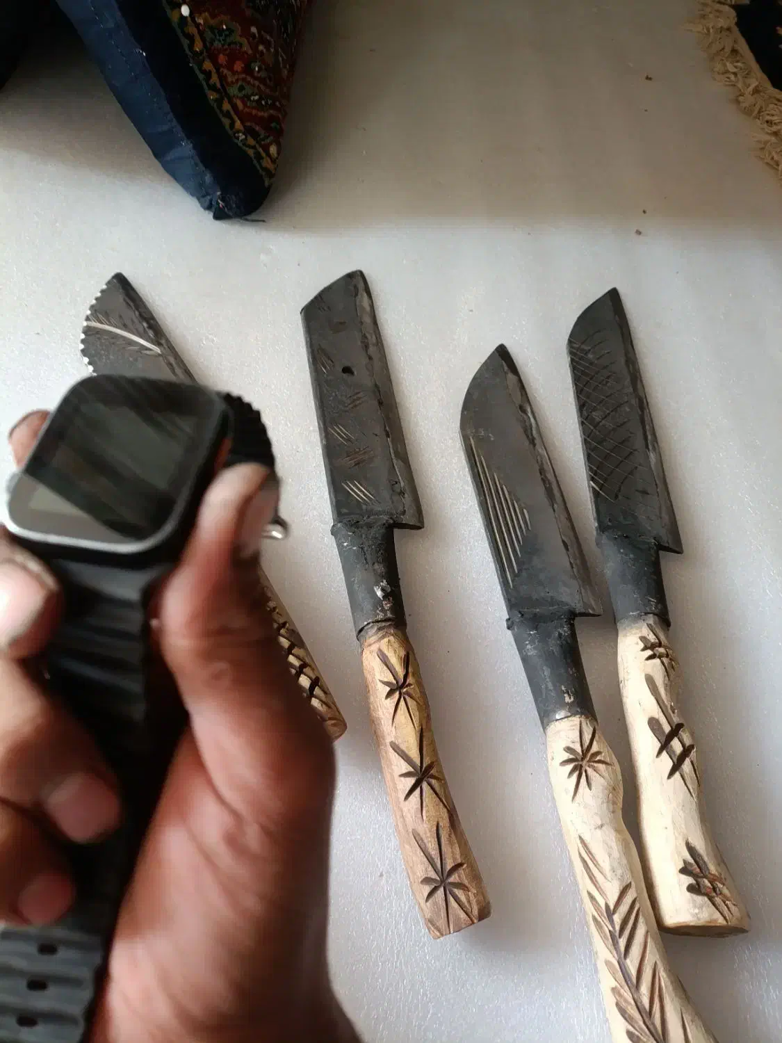 ساعت مچی|ساعت|تربت جام, میان جام|دیوار