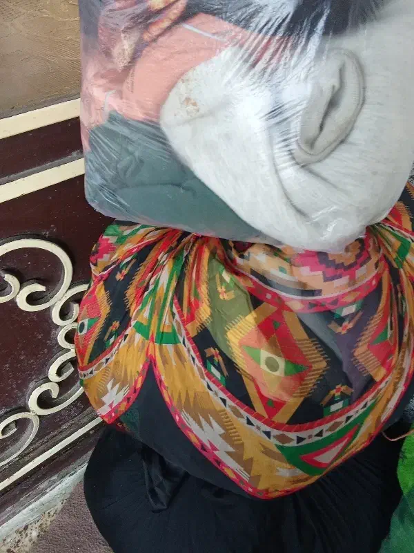 لباس|لباس|خان ببین, |دیوار