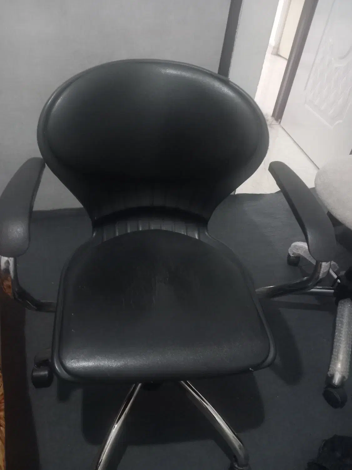 میز تحریر و صندلی گردون کاملا سالم|میز تحریر و کامپیوتر|نسیم‌شهر, |دیوار