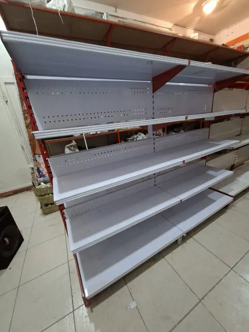 قفسه وسط فروشگاهی|فروشگاه و مغازه|قم, دروازه چوبی|دیوار