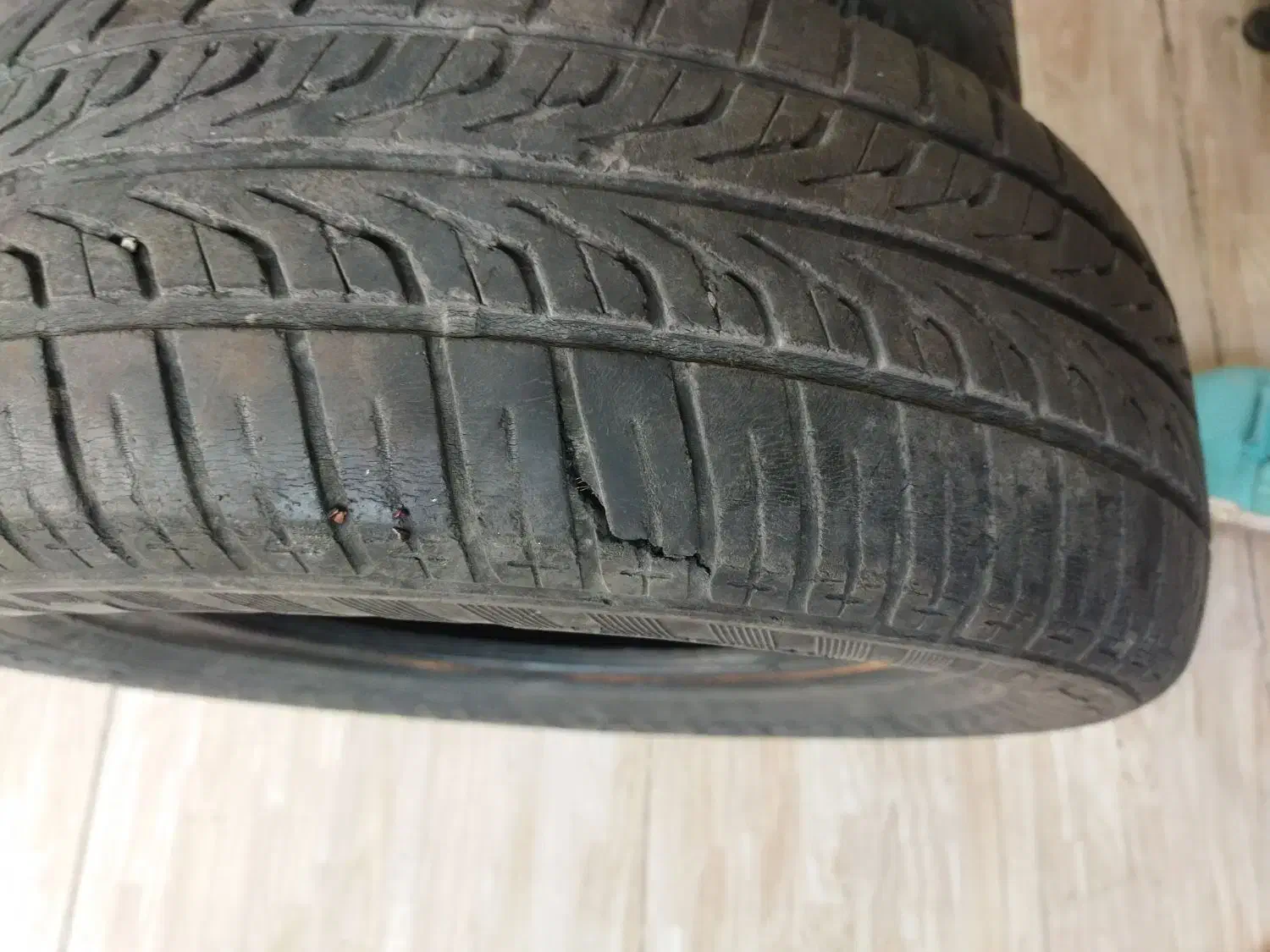 دو حلقه لاستیک پراید|قطعات یدکی و لوازم جانبی|تهران, شهرک طالقانی|دیوار