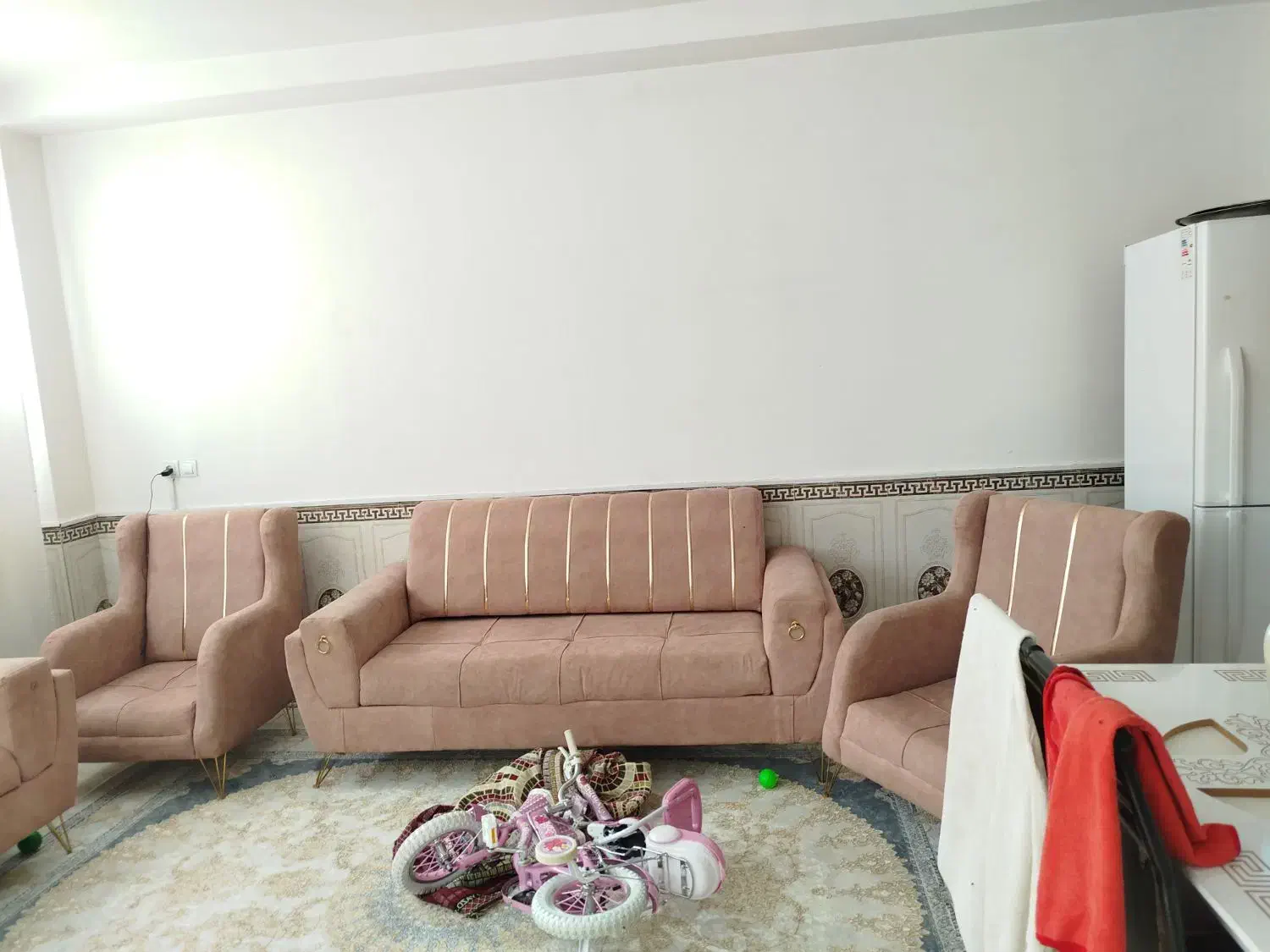 مبلمان چستر|مبلمان خانگی و میز عسلی|میاندوآب, |دیوار