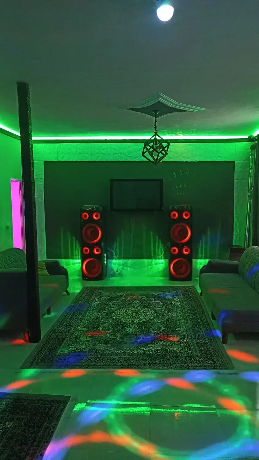 ویلای نهال استخر آب گرم|اجارهٔ کوتاه‌مدت ویلا و باغ|رامجین, |دیوار