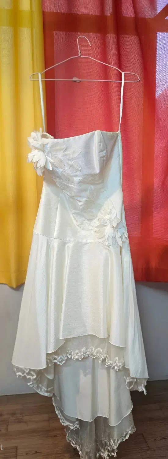 لباس نامزدی اروپایی|لباس|تهران, امیرآباد|دیوار