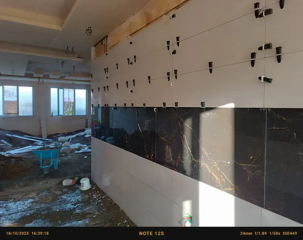 کاشی کاری نما کاری.سرامیک کاری.موزاییک کاری|خدمات پیشه و مهارت|ارومیه, |دیوار