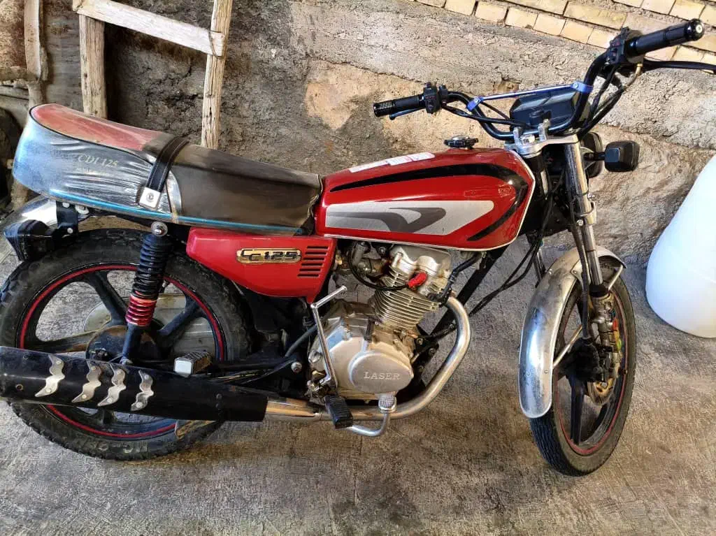 موتور ۱۲۵ مدل ۹۰ رینگ اسپرت|موتورسیکلت|لردگان, |دیوار