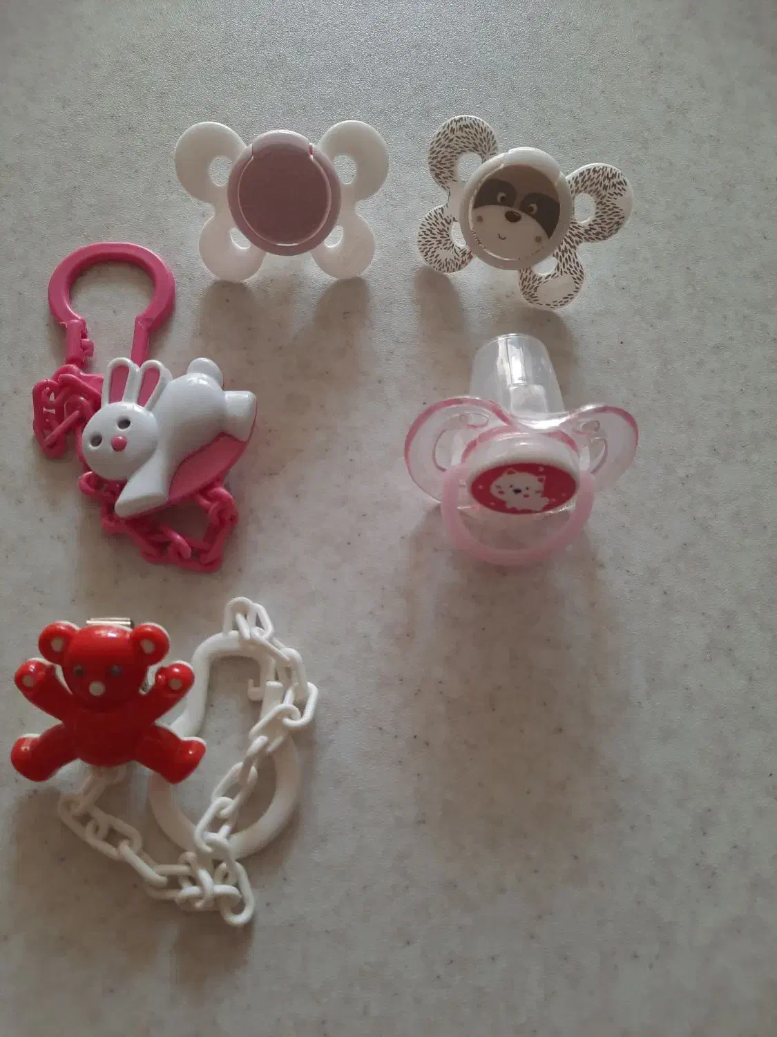 پستونک و بند پستونک چیکو بی‌بی لندن|اسباب و اثاث بچه|چهاردانگه (تهران), |دیوار