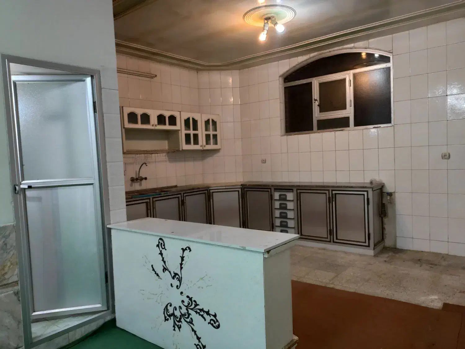 اجازه واحد مسکونی مرکز شهر|اجارهٔ آپارتمان|نجف‌آباد, امام خمینی|دیوار