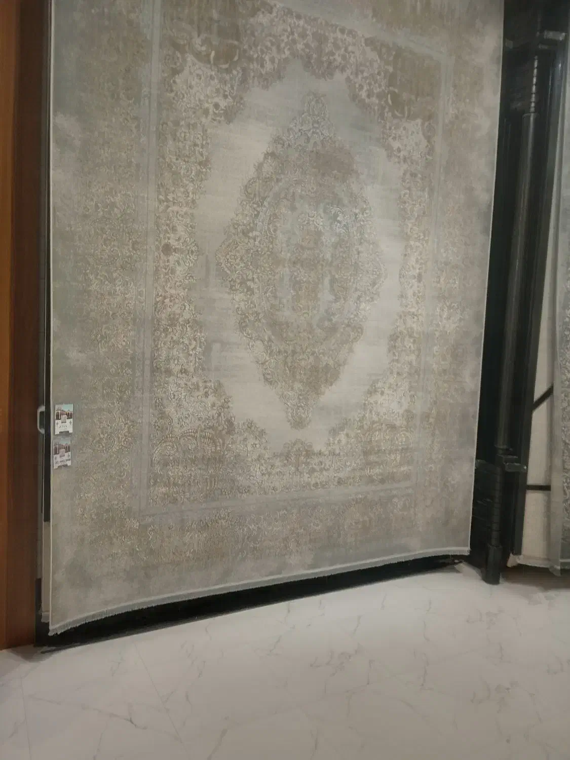 ۵ تا فرش ۱۲ متری ۱۲۰۰ شانه گلبرجسته پلمپ|فرش|خرم‌آباد, |دیوار