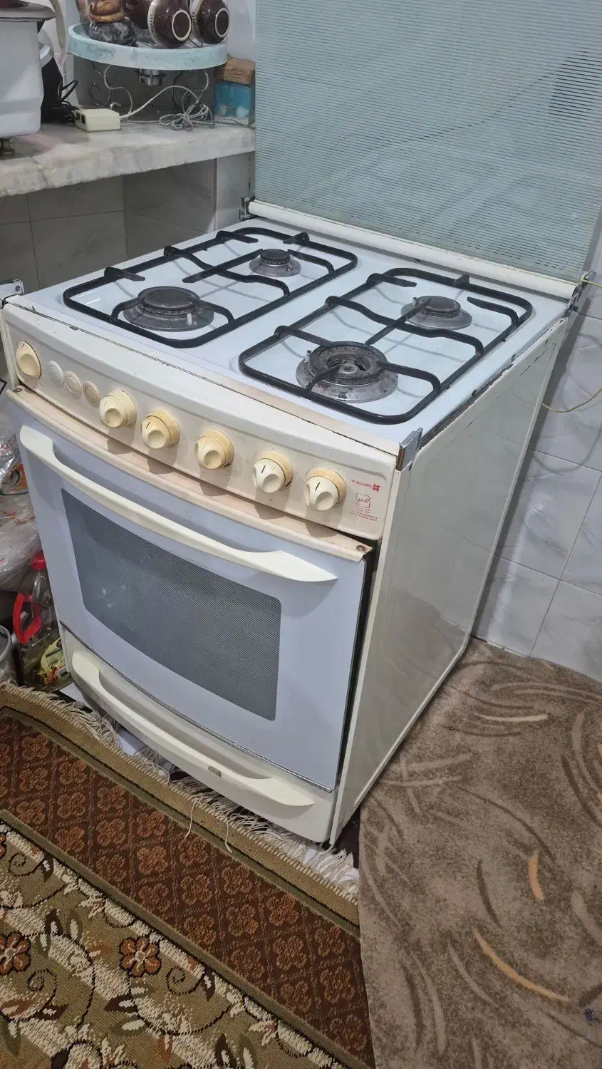 اجاق گاز ۴ شعله فردار تاکنوگاز|اجاق گاز و لوازم برقی پختوپز|زنجان, |دیوار