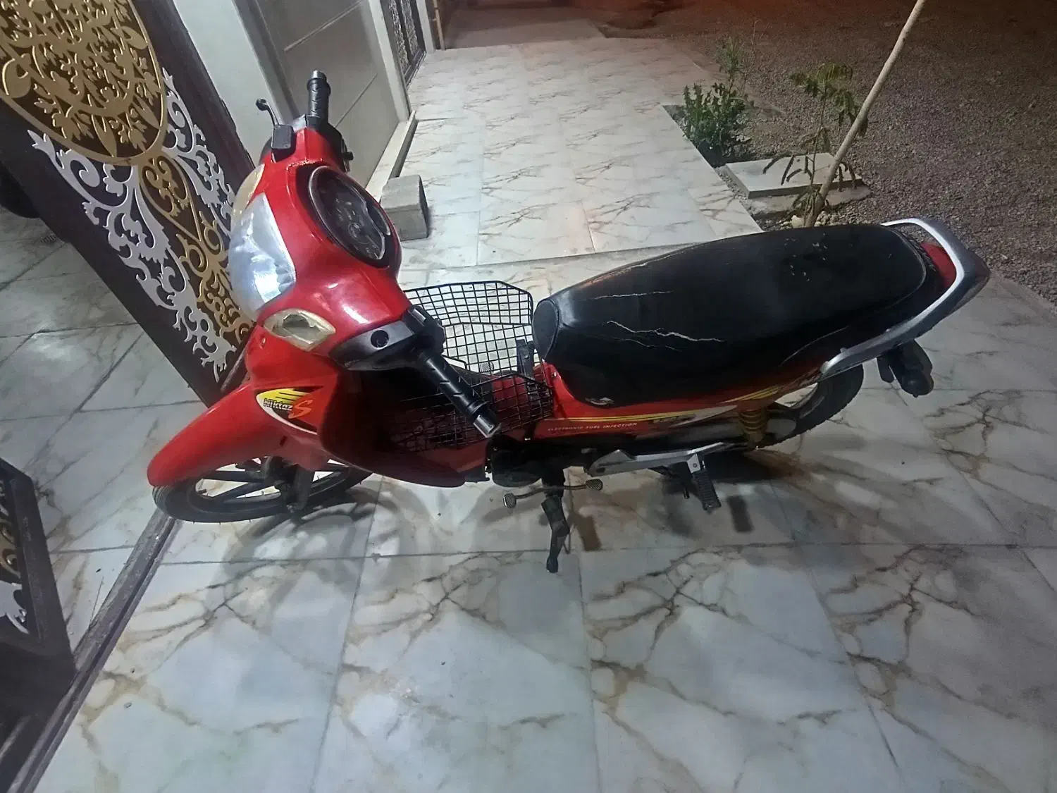 موتورلاکی|موتورسیکلت|هفتگل, |دیوار