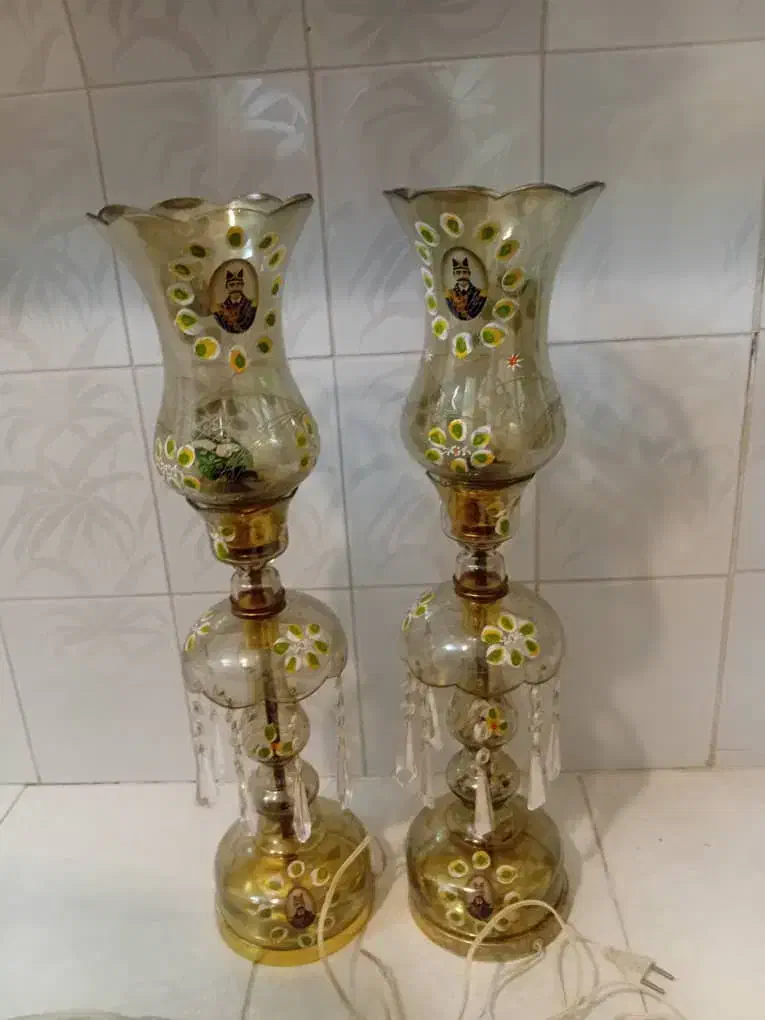 دو عدد چراغ سایز بزرگ|کلکسیون اشیاء عتیقه|بروجرد, |دیوار