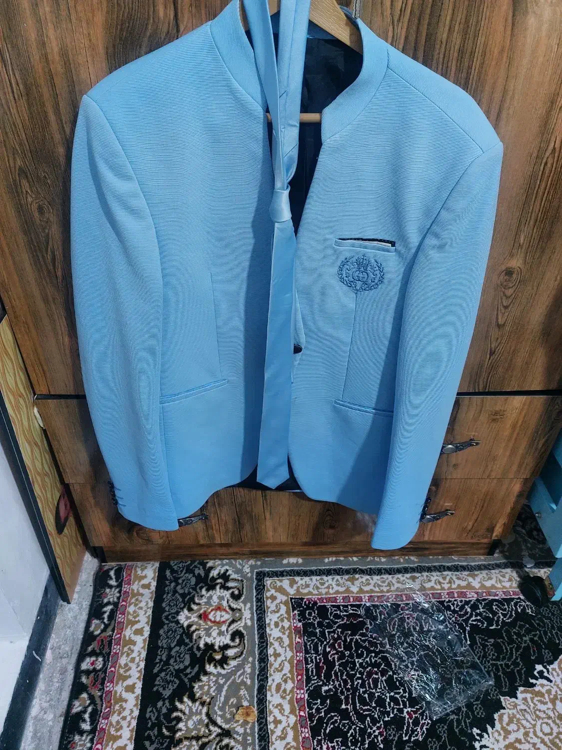 کت تک|لباس|شیراز, شهرک بهار|دیوار