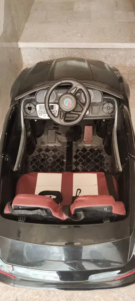 ماشین شارژی در حد نو|اسباببازی|شاهینشهر, عطار|دیوار