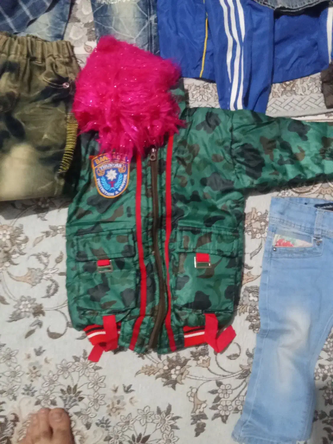 لباس های بچگونه|کفش و لباس بچه|فولادشهر, مسکن مهر فولادشهر|دیوار